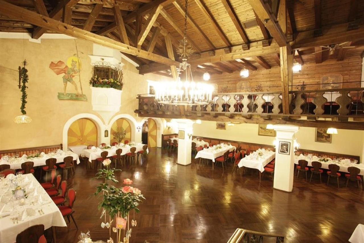 Gasthof & Hotel Zur Post Вальгау Экстерьер фото